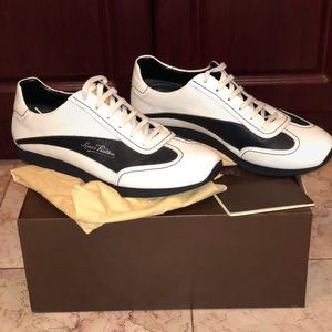 Louis Vuitton MEN sneakers 11
